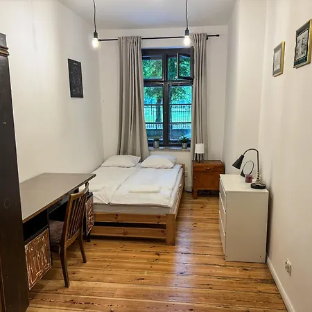 Apartment Centre